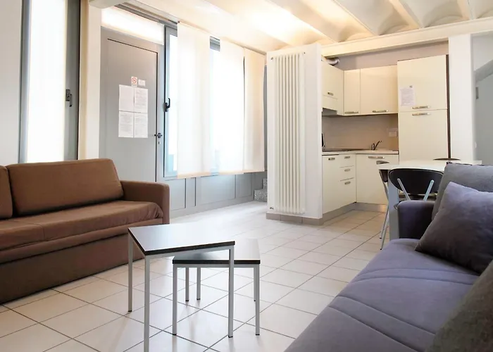 Apartamento Per Adulti, Only Adults