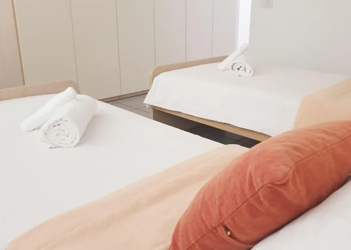 Per Adulti, Only Adults Lecco